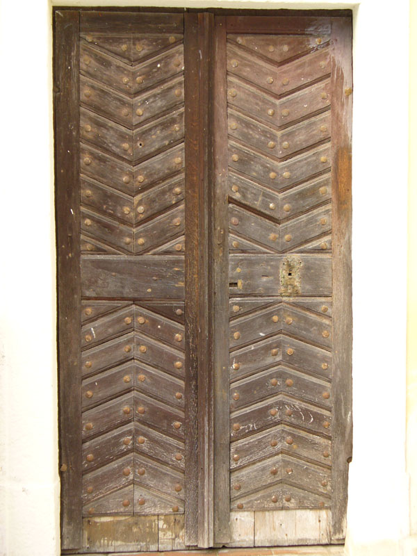 Detail dveří před repasí