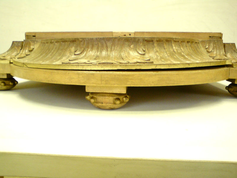 Detail podstavce
