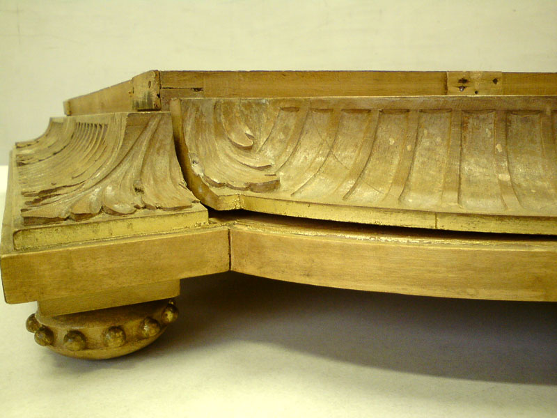Detail podstavce